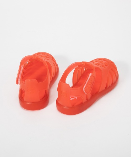 igor（イゴール）の「igor TOBBY VELCRO イゴール トビー サンダル（サンダル・キッズ・レッド/ブルー系1/クリア/レッド系1/イエロー/アクア/ピンク/ネイビー/ブルー/パープル/ブラック/オレンジ・14.5㎝/18cm/13cm/14cm/15cm/12.5cm/17cm/16cm/12cm/16.5cm）」の22枚目の写真