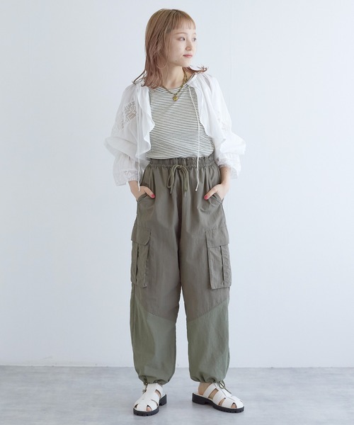 w closet（ダブルクローゼット）の「レースギャザーボレロ（カーディガン/ボレロ・レディース・ブラック/オフホワイト・FREE）」の9枚目の写真