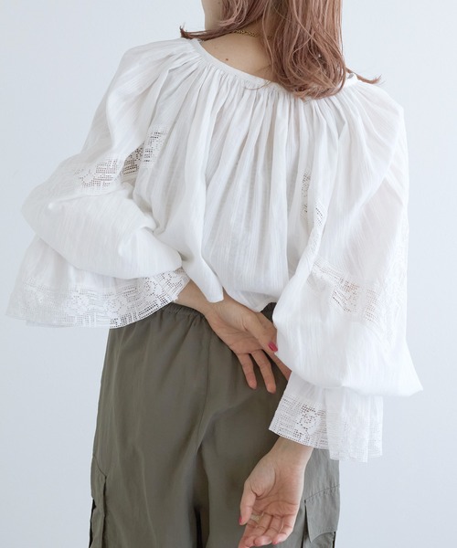 w closet（ダブルクローゼット）の「レースギャザーボレロ（カーディガン/ボレロ・レディース・ブラック/オフホワイト・FREE）」の12枚目の写真