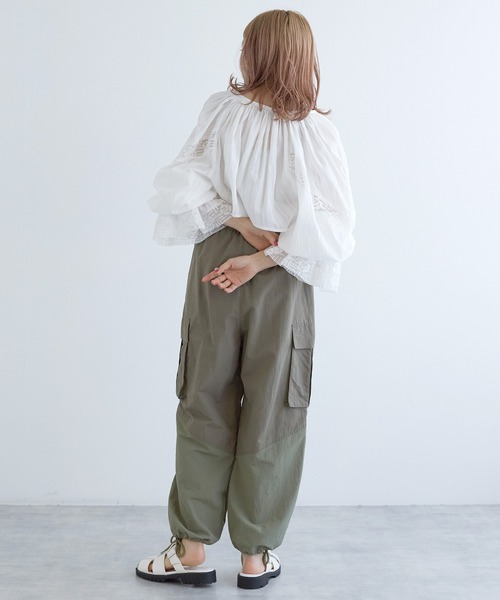 w closet（ダブルクローゼット）の「レースギャザーボレロ（カーディガン/ボレロ・レディース・ブラック/オフホワイト・FREE）」の18枚目の写真