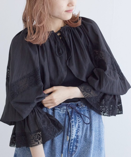 w closet（ダブルクローゼット）の「レースギャザーボレロ（カーディガン/ボレロ・レディース・ブラック/オフホワイト・FREE）」の14枚目の写真
