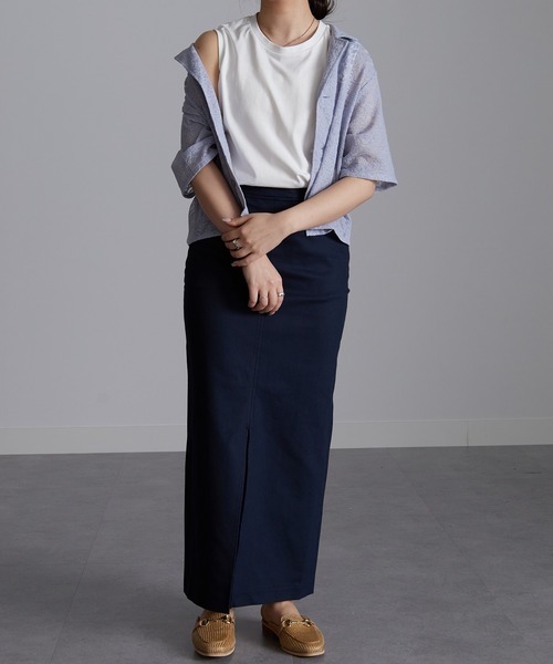 RANAN（ラナン）の「〈Beautiful Cotton　綿100％〉UVカット/接触冷感　ラウンドヘム無地タンクトップ　レギュラー丈（タンクトップ・レディース・ライトグレー/チャコール/ブラック/オフホワイト/オレンジ系その他/ダークブラウン/その他/パープル・L/LL/M）」の14枚目の写真