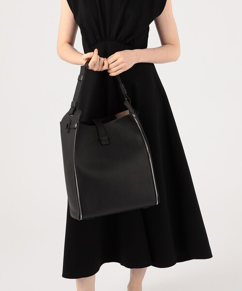 TOMORROWLAND (トゥモローランド)の「BONASTRE DOME TOTE(トートバッグ・レディース・ブラック・FREE)」の2枚目の写真