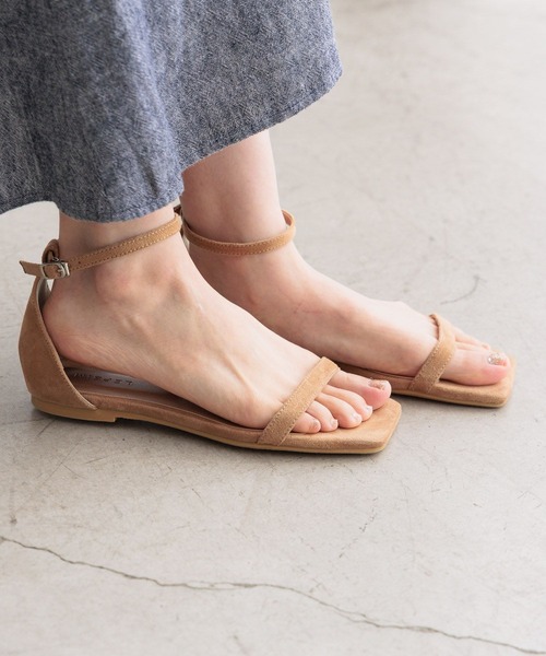 LEPSIM（レプシィム）の「アンクルストラップフラットサンダル　907841（サンダル・レディース・シルバー/ブラック/ベージュ・MEDIUM/LARGE）」の3枚目の写真