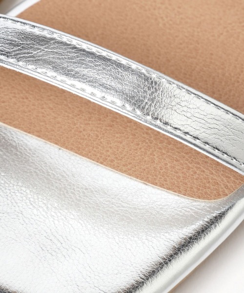 LEPSIM（レプシィム）の「アンクルストラップフラットサンダル　907841（サンダル・レディース・シルバー/ブラック/ベージュ・MEDIUM/LARGE）」の7枚目の写真