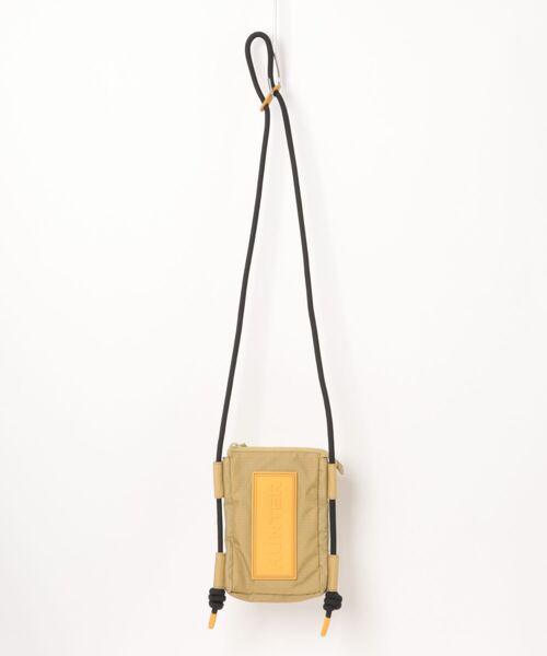 HUNTER(ハンター)の「【HUNTER】TRAVEL RIPSTOP PHONE POUCH(ショルダーバッグ・メンズ・グリーン/ホワイト系その他/ブラック/ブラウン/ベージュ/ダークパープル/ブラック系その他・FREE)」の1枚目の写真