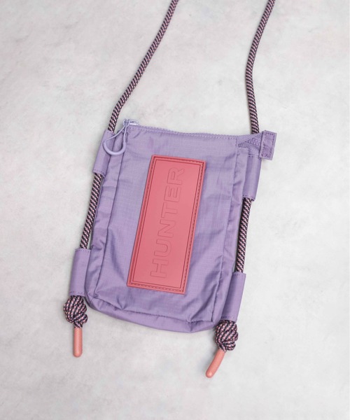 HUNTER(ハンター)の「【HUNTER】TRAVEL RIPSTOP PHONE POUCH(ショルダーバッグ・メンズ・グリーン/ホワイト系その他/ブラック/ブラウン/ベージュ/ダークパープル/ブラック系その他・FREE)」の7枚目の写真
