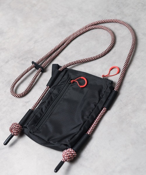 HUNTER(ハンター)の「【HUNTER】TRAVEL RIPSTOP PHONE POUCH(ショルダーバッグ・メンズ・グリーン/ホワイト系その他/ブラック/ブラウン/ベージュ/ダークパープル/ブラック系その他・FREE)」の10枚目の写真
