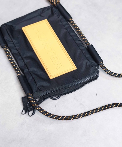 HUNTER(ハンター)の「【HUNTER】TRAVEL RIPSTOP PHONE POUCH(ショルダーバッグ・メンズ・グリーン/ホワイト系その他/ブラック/ブラウン/ベージュ/ダークパープル/ブラック系その他・FREE)」の18枚目の写真