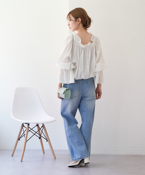 Kastane(カスタネ)の「ワッシャー楊柳ギャザーブラウス(シャツ/ブラウス・レディース・オフホワイト/サックスブルー/ブラック・FREE)」の11枚目の写真