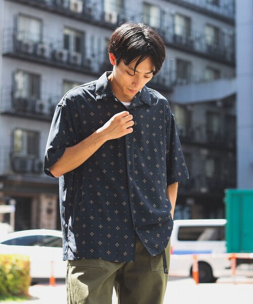 B:MING by BEAMS(ビーミングバイビームス)の「B:MING by BEAMS / 小紋 オープンカラー シャツ(シャツ/ブラウス・メンズ・ネイビー/レッド・SMALL/MEDIUM/LARGE/X-LARGE)」の6枚目の写真