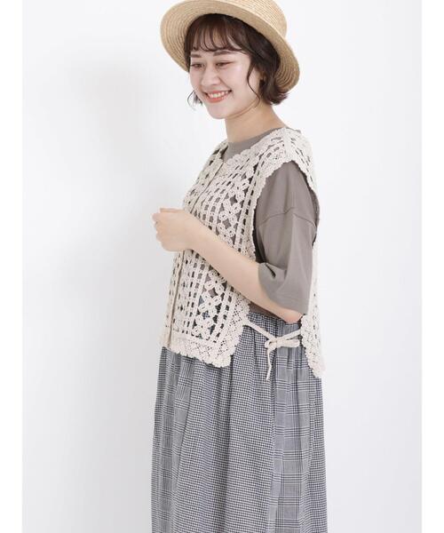 Samansa Mos2（サマンサ モスモス）の「かぎ針風ニットベスト（ベスト・レディース・ブラック/モカ/キナリ・F）」の4枚目の写真