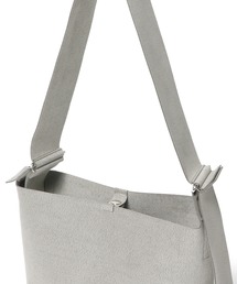 zattu（ザッツ）の「ZATTU / VAMOSY ショルダーバッグ（トートバッグ