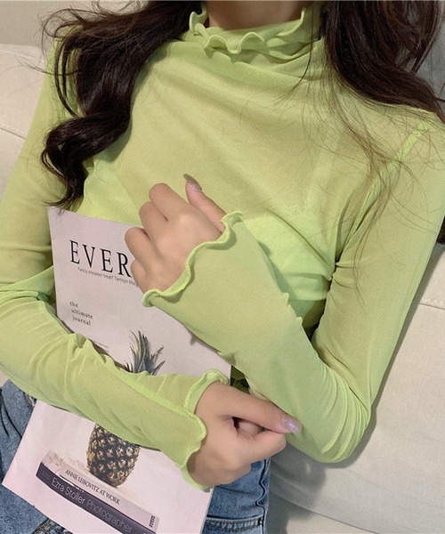 Lilamusant(リラミュゾン)の「《Lilamusant(リラミュゾン)》メローハイネックシアートップス(Tシャツ/カットソー・レディース・オレンジ/ブルー/ホワイト/ブラック/グリーン/パープル/サックスブルー/ダークブラウン/アイボリー/ローズ/ライトグレー/グレー/ライトブルー/ピンク・FREE)」の1枚目の写真