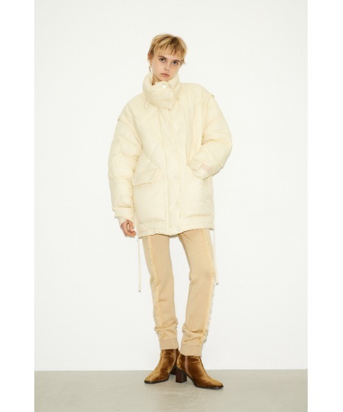 THROW by SLY（スローバイスライ）の「THROW 2WAY STAND PUFFER COAT 2ウェイ スタンド パッファー コート（ダウンジャケット/コート・レディース・アイボリー/ブラック・FREE）」の6枚目の写真