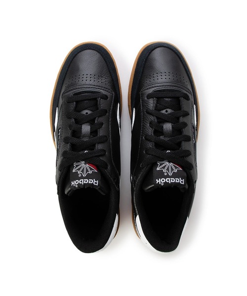 Reebok(リーボック)の「CLUB C 85 REVENGE VINTAGE 100202317(スニーカー・メンズ・ブラック・26.0cm/28.0cm/30.0cm/25.0cm/24.0cm/28.5cm/24.5cm/27.0cm/26.5cm/23.5cm/23.0cm/27.5cm/29.0cm/25.5cm/22.5cm)」の4枚目の写真