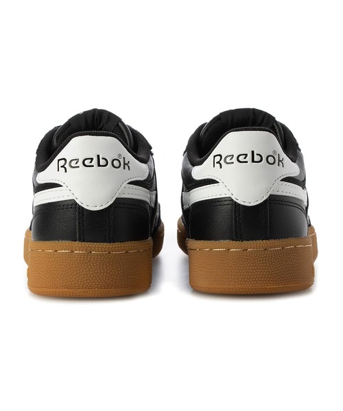 Reebok(リーボック)の「CLUB C 85 REVENGE VINTAGE 100202317(スニーカー・メンズ・ブラック・26.0cm/28.0cm/30.0cm/25.0cm/24.0cm/28.5cm/24.5cm/27.0cm/26.5cm/23.5cm/23.0cm/27.5cm/29.0cm/25.5cm/22.5cm)」の5枚目の写真