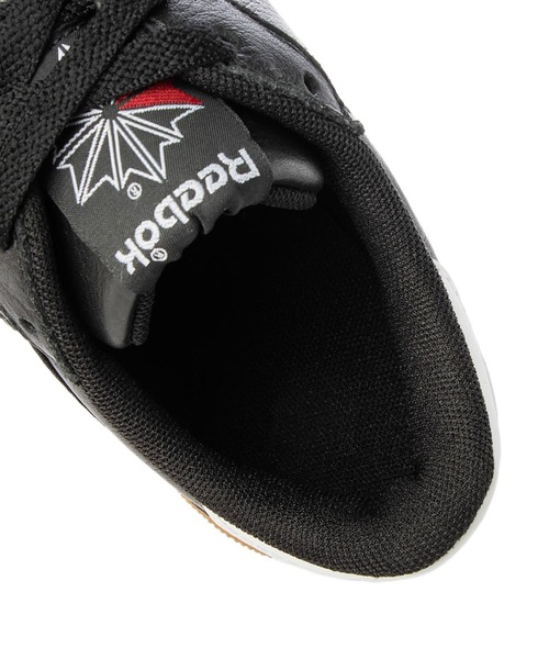 Reebok(リーボック)の「CLUB C 85 REVENGE VINTAGE 100202317(スニーカー・メンズ・ブラック・26.0cm/28.0cm/30.0cm/25.0cm/24.0cm/28.5cm/24.5cm/27.0cm/26.5cm/23.5cm/23.0cm/27.5cm/29.0cm/25.5cm/22.5cm)」の7枚目の写真