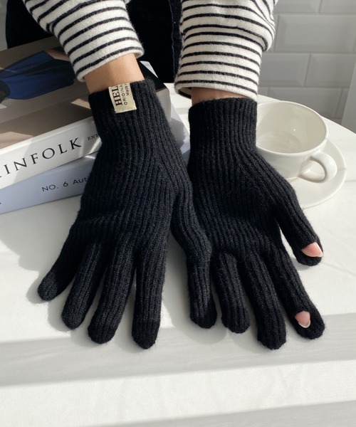 wears(ウェアーズ)の「カジュアルデザイン手袋(手袋・レディース・ベージュ/モカ/グレー/アイボリー/ブラック・FREE)」の9枚目の写真