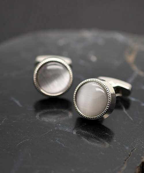 Fun & Daily（ファンアンドデイリー）の「F&D : カラーストーンカフリンクス（カフリンクス・メンズ・グリーン/ホワイト/ブラック/イエロー/ブルー・FREE）」の15枚目の写真