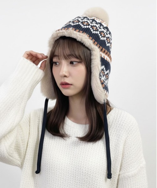 HIKA（ヒカ）の「【HIKA】イヤーフラップ付きジャガードCAP（ニットキャップ/ビーニー・レディース・ネイビー/マルチ/グレー/レッド/ベージュ・FREE）」の18枚目の写真