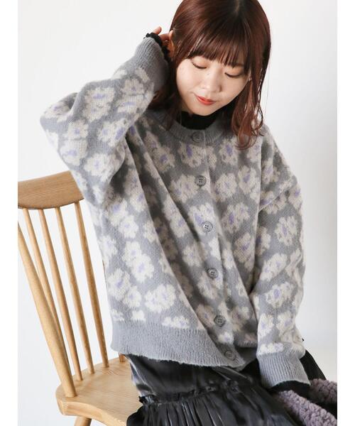 ehka sopo（エヘカソポ）の「花ジャカードクルーカーディガン（カーディガン/ボレロ・レディース・グレー/グリーン/ピンク/ベージュ/ブルー・F）」の2枚目の写真