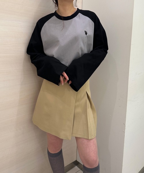 U.S. POLO ASSN.(ユーエスポロアッスン)の「RANAN/solleim別注【U.S.POLO ASSN.】ラグランフレアスリーブビッグシルエットロンT(Tシャツ/カットソー・レディース・オフホワイト/ホワイト×グレー/ホワイト×ネイビー/グレー系・S/M/L)」の7枚目の写真