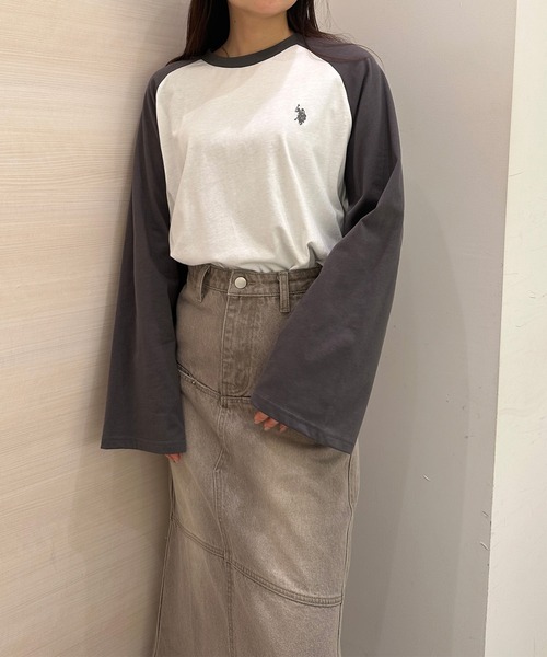 U.S. POLO ASSN.(ユーエスポロアッスン)の「RANAN/solleim別注【U.S.POLO ASSN.】ラグランフレアスリーブビッグシルエットロンT(Tシャツ/カットソー・レディース・オフホワイト/ホワイト×グレー/ホワイト×ネイビー/グレー系・S/M/L)」の18枚目の写真