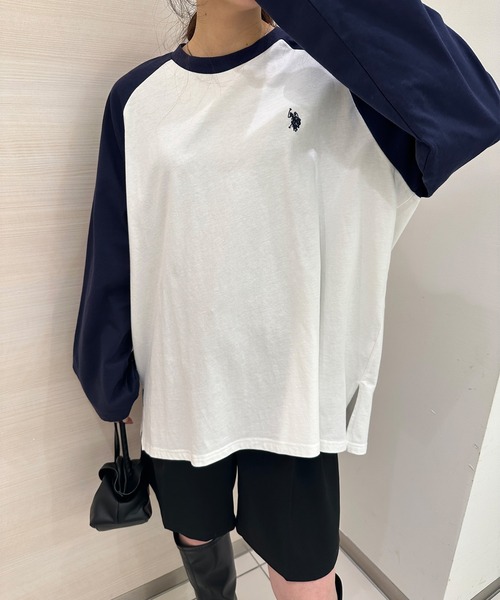 U.S. POLO ASSN.(ユーエスポロアッスン)の「RANAN/solleim別注【U.S.POLO ASSN.】ラグランフレアスリーブビッグシルエットロンT(Tシャツ/カットソー・レディース・オフホワイト/ホワイト×グレー/ホワイト×ネイビー/グレー系・S/M/L)」の16枚目の写真
