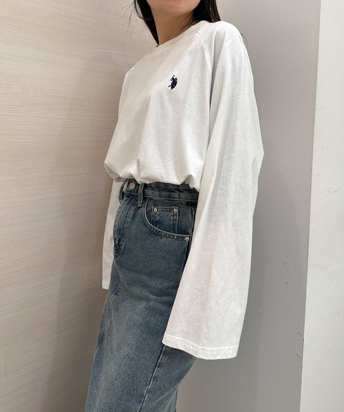 U.S. POLO ASSN.(ユーエスポロアッスン)の「RANAN/solleim別注【U.S.POLO ASSN.】ラグランフレアスリーブビッグシルエットロンT(Tシャツ/カットソー・レディース・オフホワイト/ホワイト×グレー/ホワイト×ネイビー/グレー系・S/M/L)」の6枚目の写真