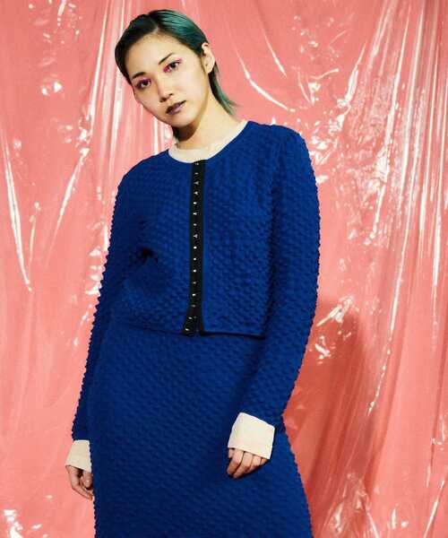 CONVERSE TOKYO(コンバーストウキョウ)の「2WAY POPCORN KNIT CARDIGAN(ニット/セーター・レディース・ピンク/ブラック/ブルー・FREE)」の3枚目の写真