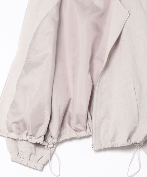 Honeys（ハニーズ）の「ノーカラーブルゾン（ブルゾン・レディース・グレイッシュベージュ/イエロー系その他/ブラック/アイボリー・LL/S/L/M）」の14枚目の写真