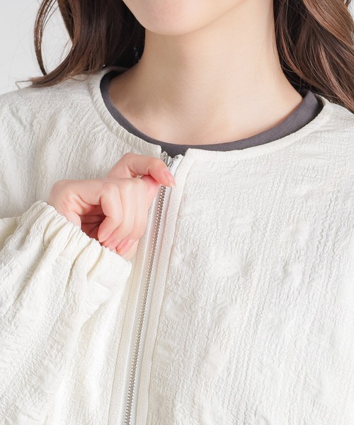 Honeys（ハニーズ）の「ノーカラーブルゾン（ブルゾン・レディース・グレイッシュベージュ/イエロー系その他/ブラック/アイボリー・LL/S/L/M）」の20枚目の写真