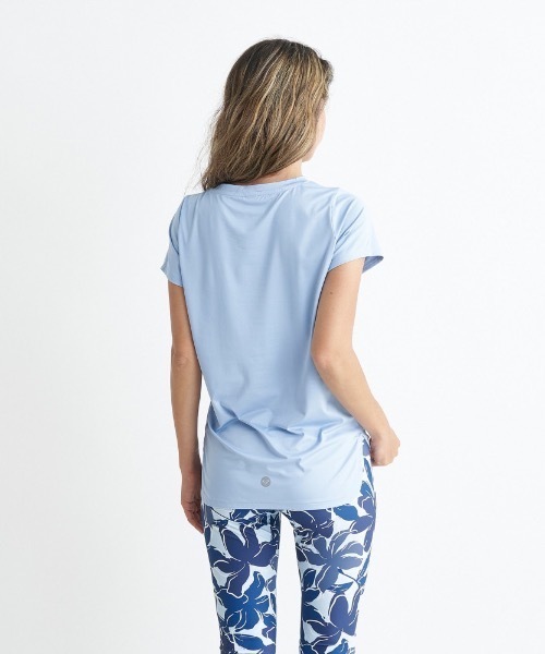 ROXY(ロキシー)の「SPIRITED TEE/ロキシー速乾UVカット付きフロントスクエアロゴ半袖カットソー(Tシャツ/カットソー・レディース・ホワイト/ブラック/ミント・SMALL/MEDIUM/LARGE)」の11枚目の写真