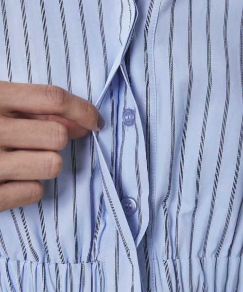 CHIC STYLE(シックスタイル)の「<大きいサイズ>パフスリーブギャザーブラウス シックスタイル (シャツ/ブラウス・レディース・ブルー系/ホワイト系・LL/3L/4L/5L/L)」の12枚目の写真