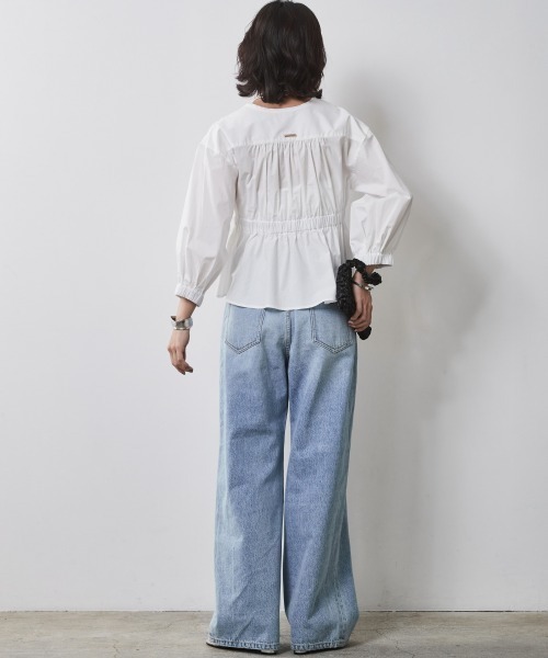 CHIC STYLE(シックスタイル)の「<大きいサイズ>パフスリーブギャザーブラウス シックスタイル (シャツ/ブラウス・レディース・ブルー系/ホワイト系・LL/3L/4L/5L/L)」の8枚目の写真