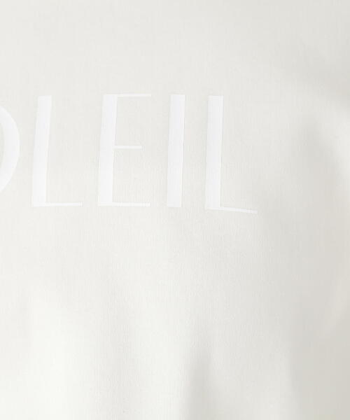 NATURAL BEAUTY BASIC(ナチュラルビューティーベーシック)の「◇ダンボールロゴカットソー(Tシャツ/カットソー・レディース・ブルー/オフホワイト/チャコールグレー・FREE)」の16枚目の写真