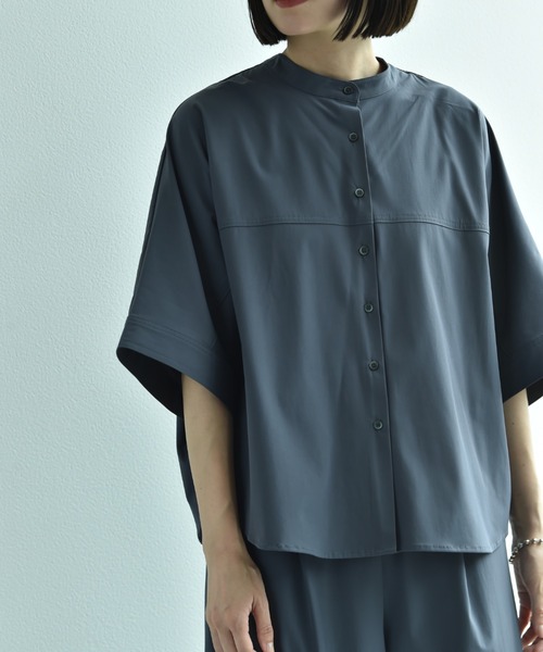 INTERPLANET(インタープラネット)の「【撥水・UV・接触冷感】バンドカラードルマンシャツ(シャツ/ブラウス・レディース・ブラック/ベージュ/ブルー/カーキ/ダークベージュ・FREE)」の5枚目の写真