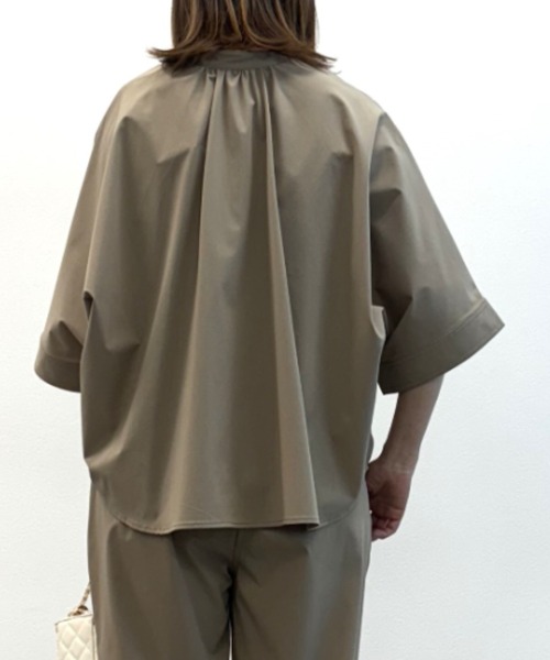 INTERPLANET(インタープラネット)の「【撥水・UV・接触冷感】バンドカラードルマンシャツ(シャツ/ブラウス・レディース・ブラック/ベージュ/ブルー/カーキ/ダークベージュ・FREE)」の9枚目の写真