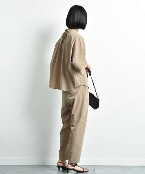 INTERPLANET(インタープラネット)の「【撥水・UV・接触冷感】バンドカラードルマンシャツ(シャツ/ブラウス・レディース・ブラック/ベージュ/ブルー/カーキ/ダークベージュ・FREE)」の16枚目の写真