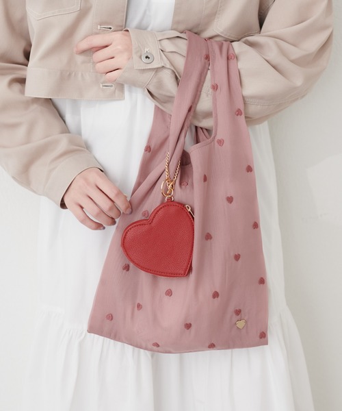 natural couture(ナチュラルクチュール)の「ハート刺繍エコバッグ(ショルダーバッグ・レディース・ブラック/ピンク/アイボリー・FREE)」の8枚目の写真