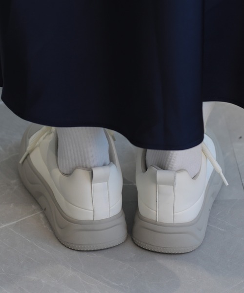 shoes365（シューズスリーシックスファイヴ）の「【shoes365】厚底スニーカー（スニーカー・レディース・ブラック/ベージュ/グレー・23.0cm/22.5cm/24.0cm/23.5cm/25.0cm/24.5cm）」の4枚目の写真