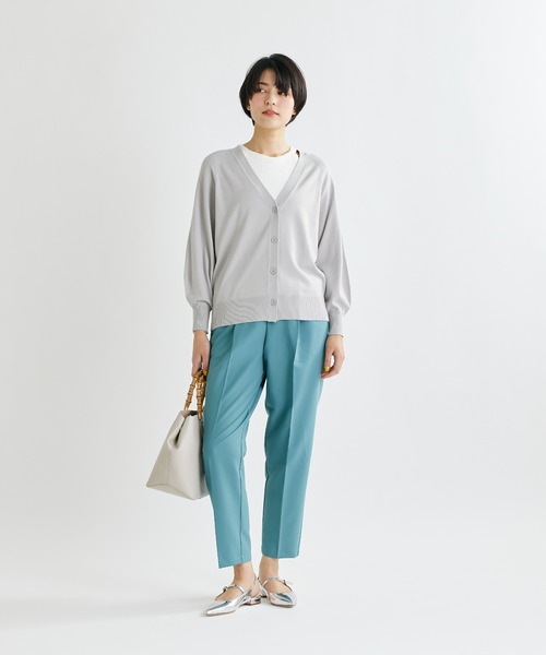 INED CLARO(イネドクラロ)の「イージーテーパードパンツ(その他パンツ・レディース・グレイッシュブルー/ベージュ/イエロー/グリーン・9号/11号)」の5枚目の写真