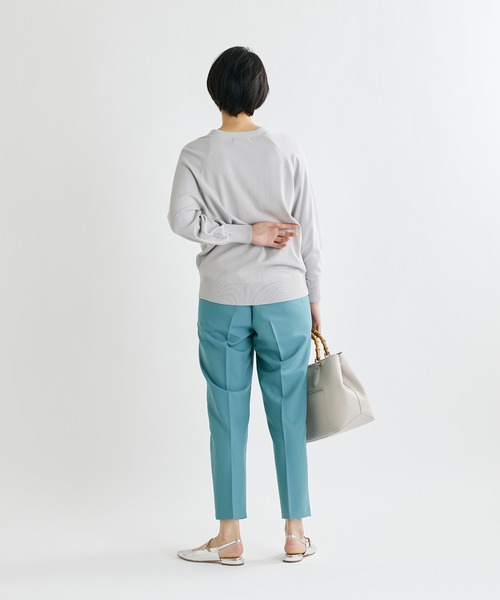 INED CLARO(イネドクラロ)の「イージーテーパードパンツ(その他パンツ・レディース・グレイッシュブルー/ベージュ/イエロー/グリーン・9号/11号)」の10枚目の写真