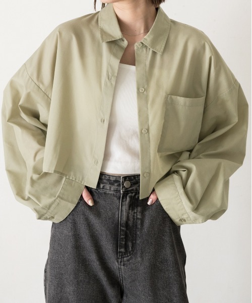 ad thie（アドティエ）の「ポケット付き ショート丈 ストライプシャツ（シャツ/ブラウス・レディース・ピンク/グリーン/オリーブ/ライトブルー/オフホワイト/ブルー/レッド/ベージュ・FREE）」の4枚目の写真