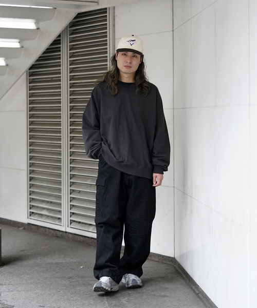 WILLY CHAVARRIA(ウィリーチャバリア)の「【THE SEED BY WILLY CHAVARRIA】Iris Vneck Sweat(スウェット・メンズ・ライトグレー/ブラック系その他・40/38)」の3枚目の写真