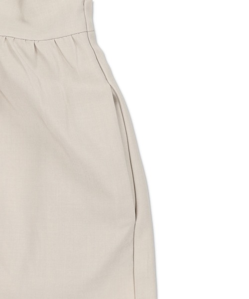 Lull（ルル）の「【Lull / ルル】セットアップ対応 / キレイめペプラムタンクトップ（ベスト・レディース・ブラック/アイボリー・ONESIZE）」の20枚目の写真