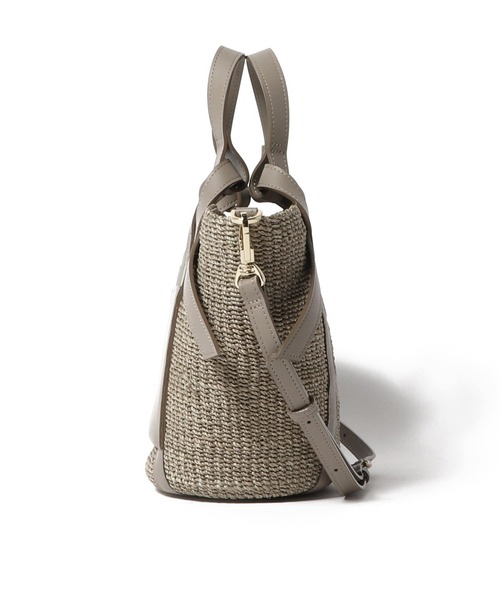 ESTNATION（エストネーション）の「VIOLAdORO / レザーポケットかごバッグ（かごバッグ・レディース・ベージュ・FREE）」の3枚目の写真