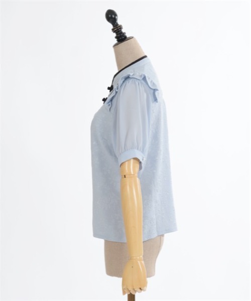 axes femme POETIQUE(アクシーズファムポエティック)の「チャイナ蝶刺繍半袖ブラウス(シャツ/ブラウス・レディース・ホワイト/グレー/ブラック・MEDIUM)」の14枚目の写真