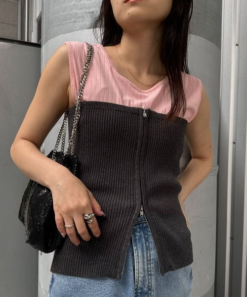 WILLOW（ウィロー）の「【willow】ラメZIPリブニットキャミビスチェ（キャミソール・レディース・グレー/チャコールグレー・ONE SIZE）」の2枚目の写真